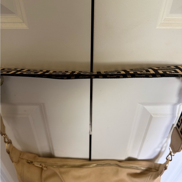 Anthropologie Luna Slouchy Crossbody Bag in Sand - Picture 4 of 6